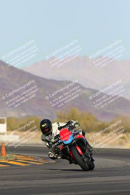 media/Feb-04-2023-SoCal Trackdays (Sat) [[8a776bf2c3]]/Turn 14 (115pm)/